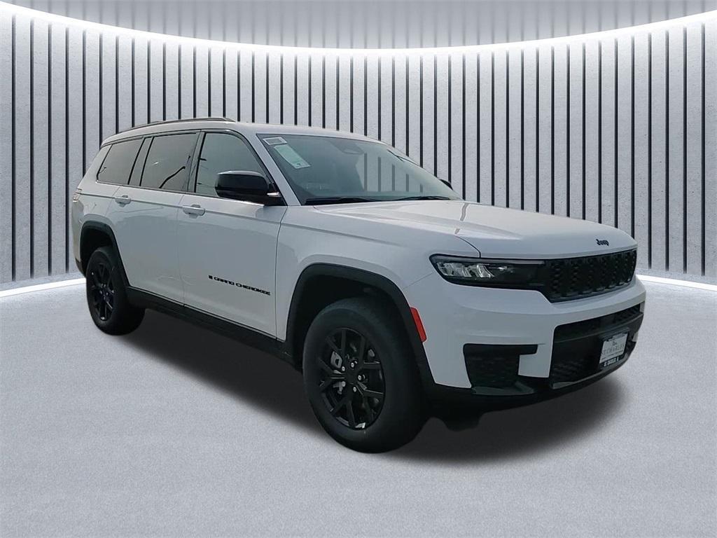 new 2025 Jeep Grand Cherokee L car, priced at $39,935