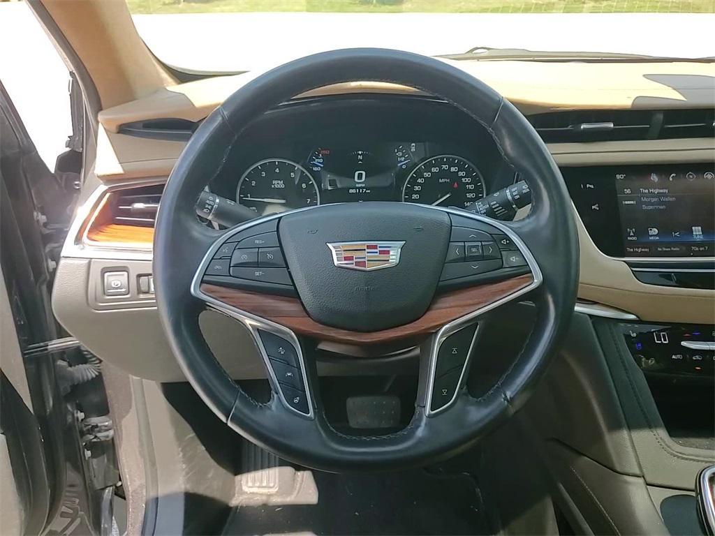 used 2017 Cadillac XT5 car, priced at $19,294