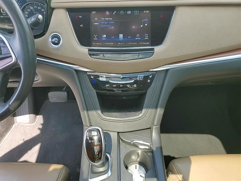 used 2017 Cadillac XT5 car, priced at $19,294
