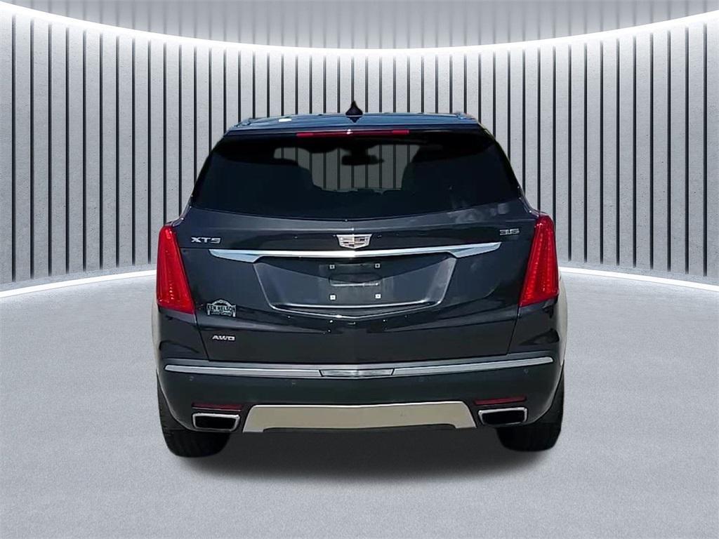 used 2017 Cadillac XT5 car, priced at $19,294