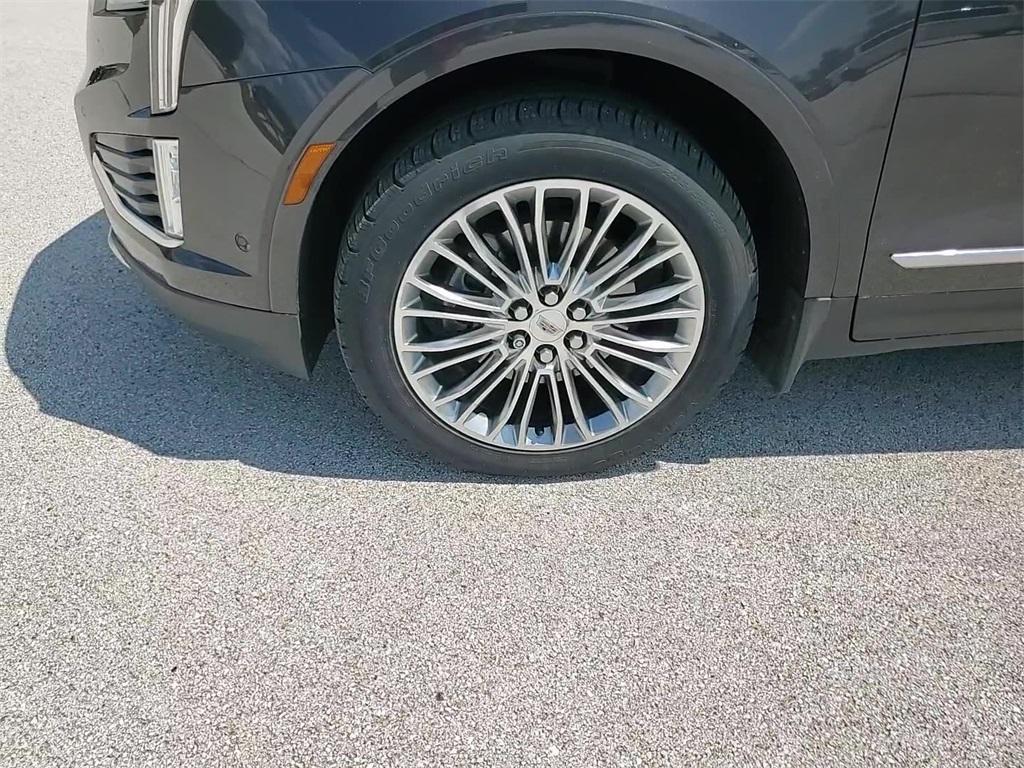 used 2017 Cadillac XT5 car, priced at $19,294