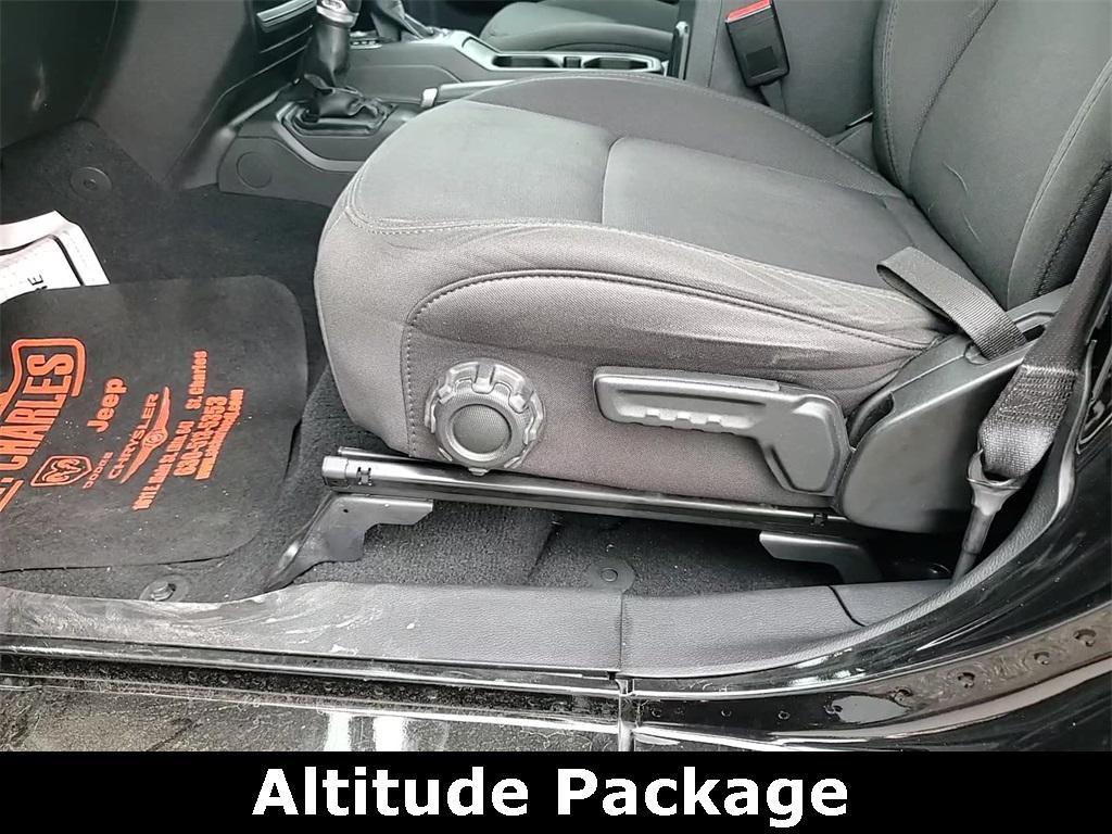 used 2022 Jeep Gladiator car, priced at $31,923