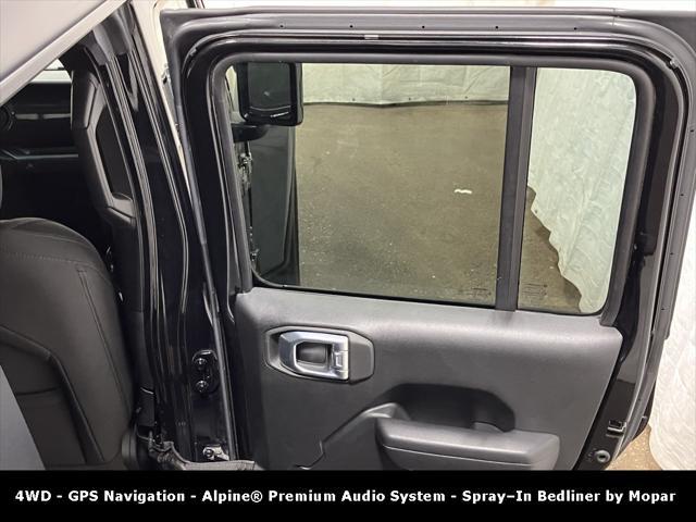 used 2022 Jeep Gladiator car, priced at $32,794