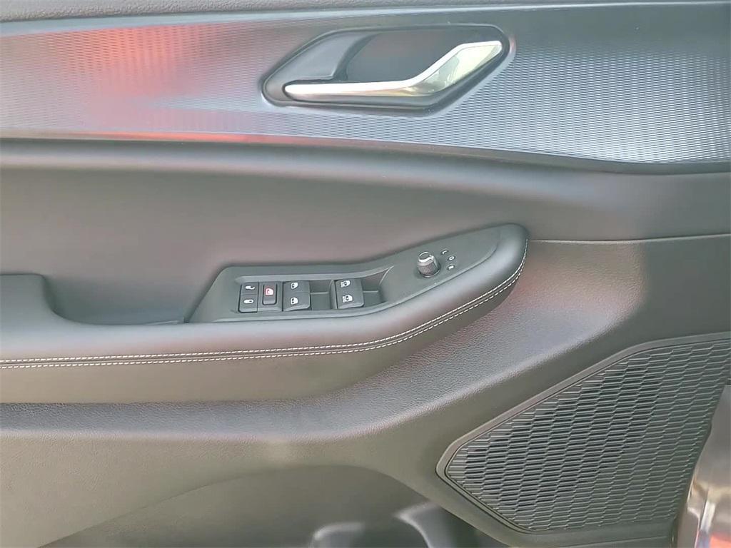 new 2025 Jeep Grand Cherokee car, priced at $38,386