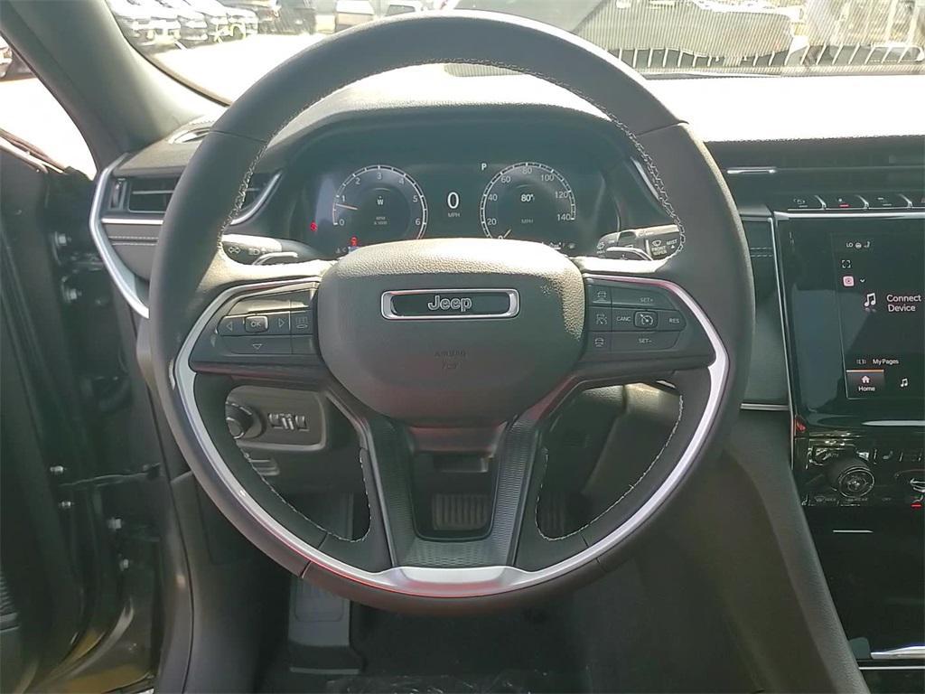 new 2025 Jeep Grand Cherokee car, priced at $38,386