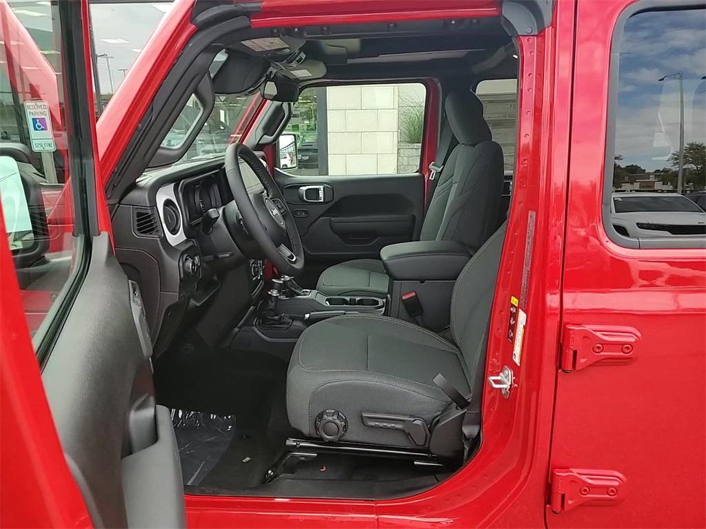 new 2025 Jeep Wrangler car, priced at $43,891