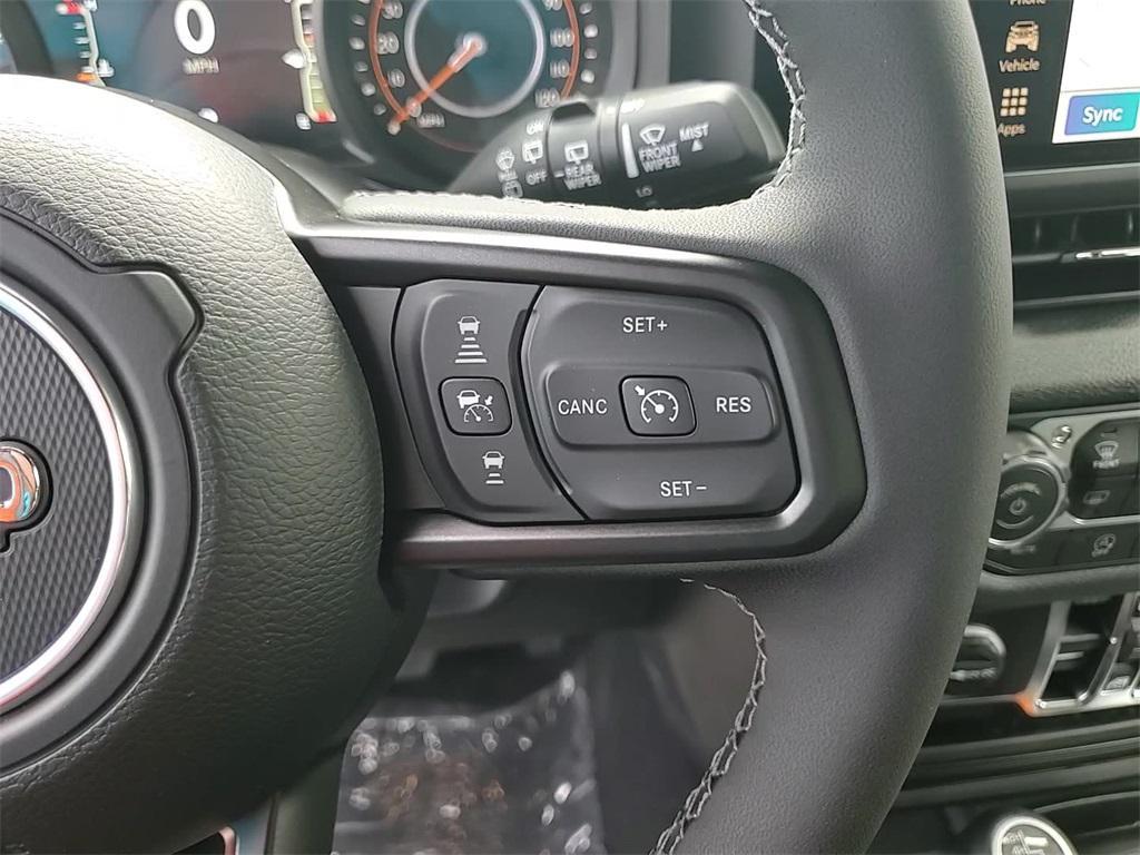 new 2025 Jeep Wrangler car, priced at $43,891