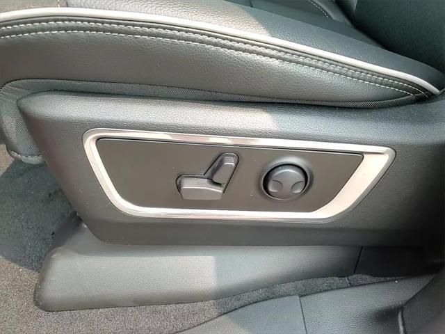 new 2025 Ram 1500 car, priced at $61,415