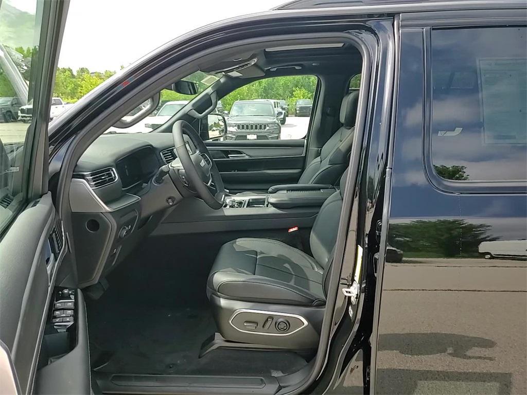 new 2025 Jeep Wagoneer car, priced at $76,425