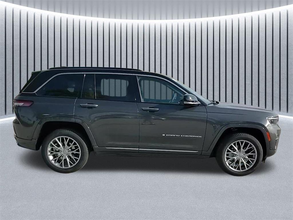 new 2025 Jeep Grand Cherokee car, priced at $52,785