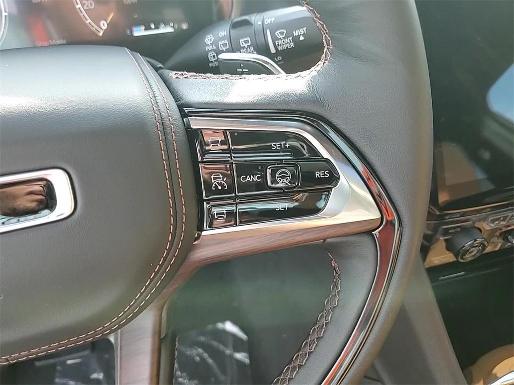 new 2025 Jeep Grand Cherokee car, priced at $52,785