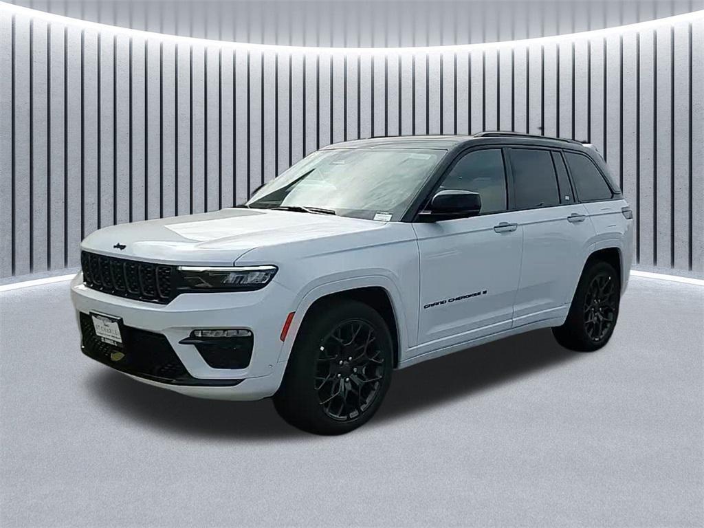 new 2025 Jeep Grand Cherokee car, priced at $54,522