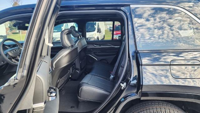 new 2024 Jeep Grand Cherokee car, priced at $66,170