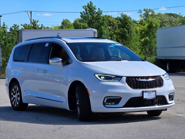 new 2024 Chrysler Pacifica car, priced at $50,612