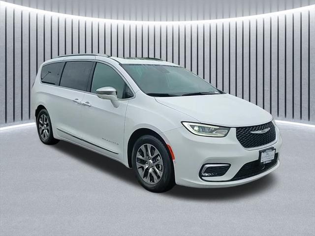 new 2024 Chrysler Pacifica car, priced at $49,190
