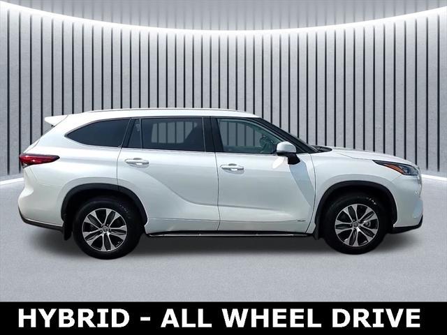 used 2022 Toyota Highlander Hybrid car, priced at $44,171