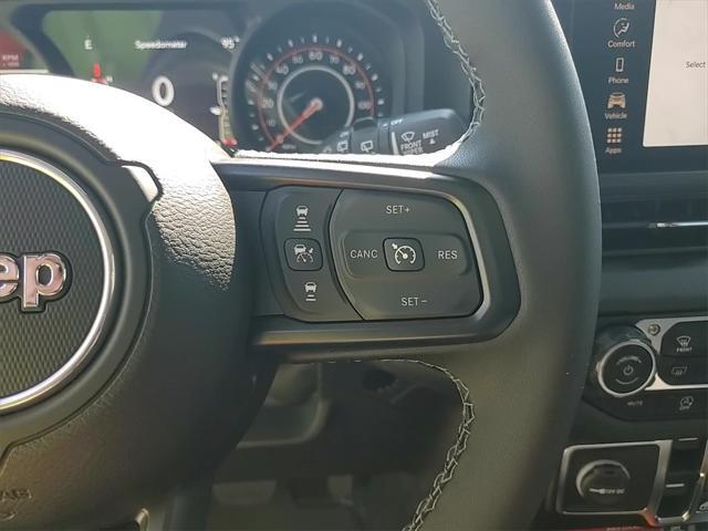 new 2025 Jeep Wrangler car, priced at $48,670