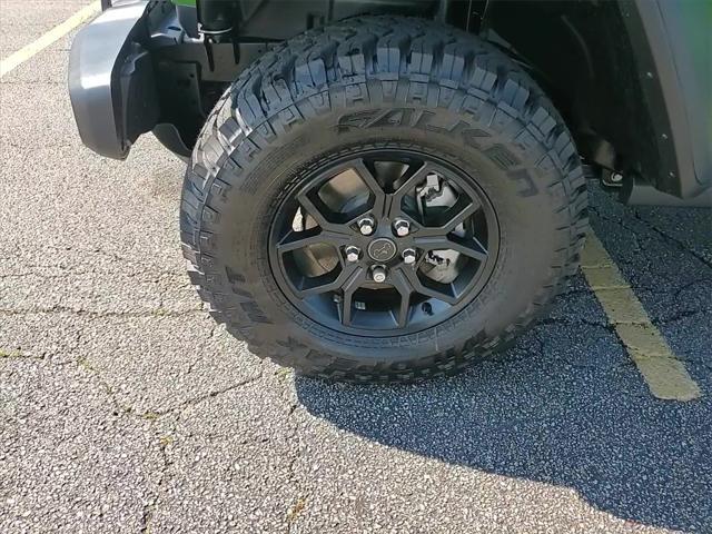new 2025 Jeep Wrangler car, priced at $48,670