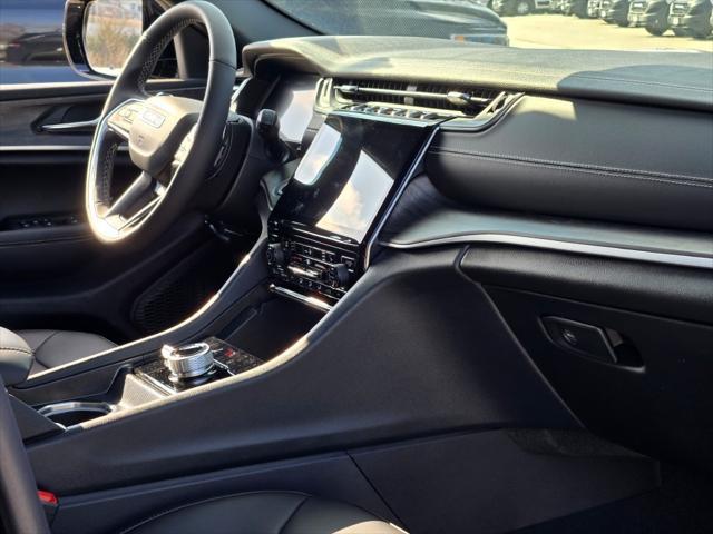 new 2025 Jeep Grand Cherokee car, priced at $41,357