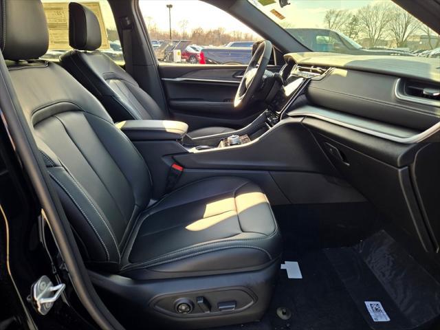 new 2025 Jeep Grand Cherokee car, priced at $41,357