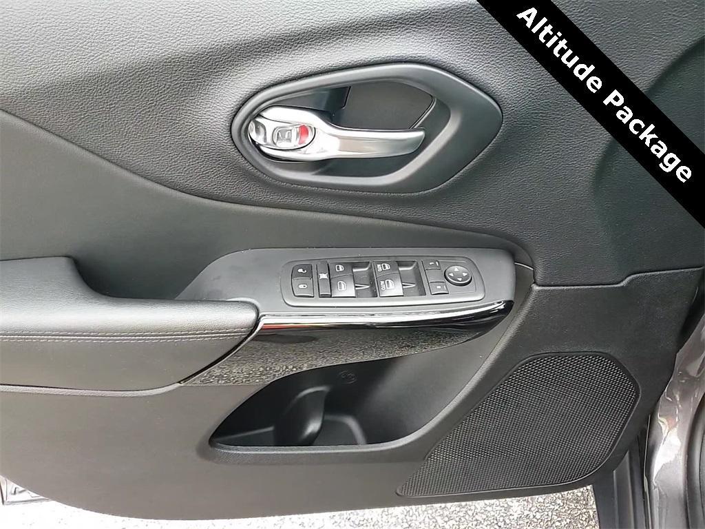 used 2021 Jeep Cherokee car, priced at $21,988