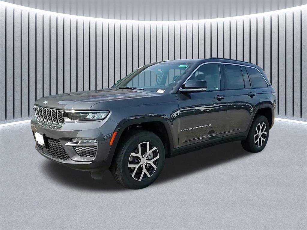 new 2025 Jeep Grand Cherokee car, priced at $43,759