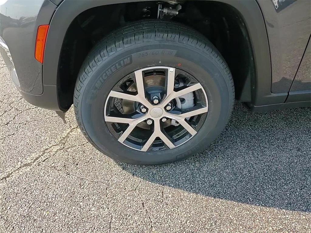 new 2025 Jeep Grand Cherokee car, priced at $43,759