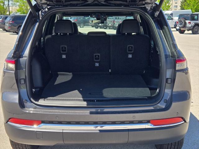new 2025 Jeep Grand Cherokee car, priced at $44,010