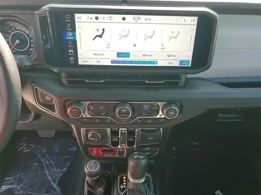 new 2025 Jeep Wrangler car, priced at $47,275