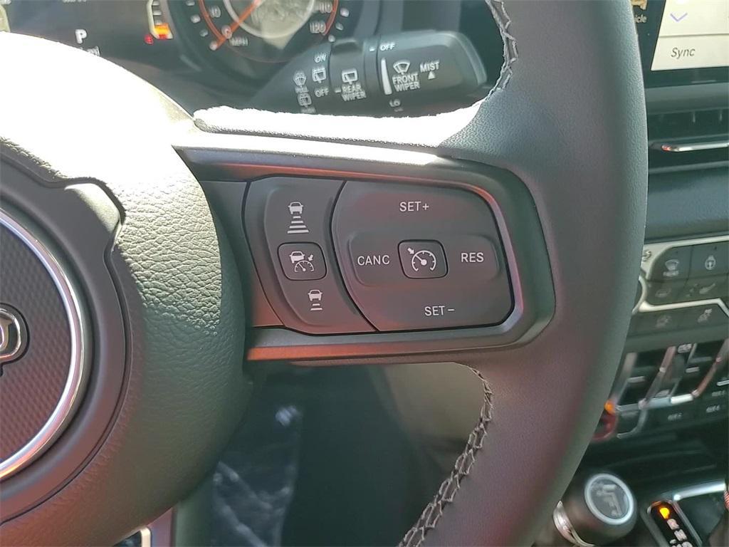 new 2025 Jeep Wrangler car, priced at $47,275