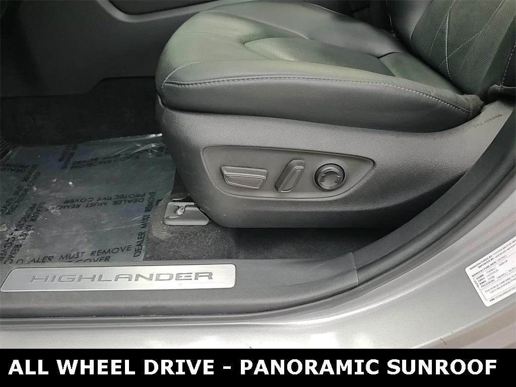 used 2023 Toyota Highlander car, priced at $42,849