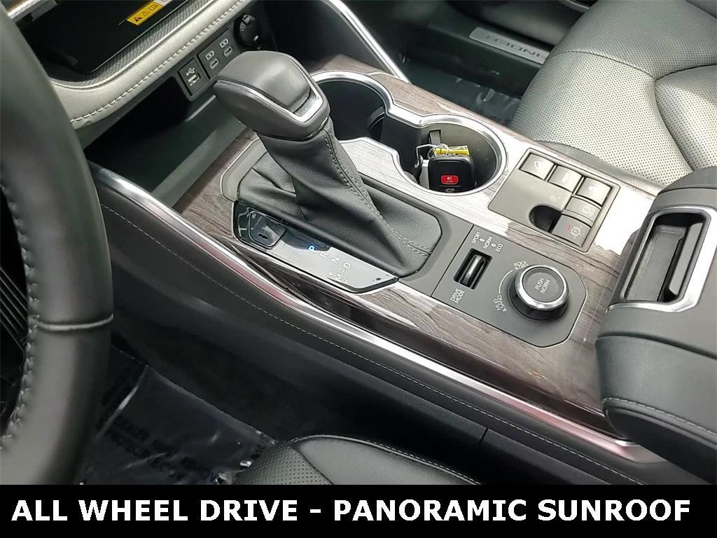 used 2023 Toyota Highlander car, priced at $42,849