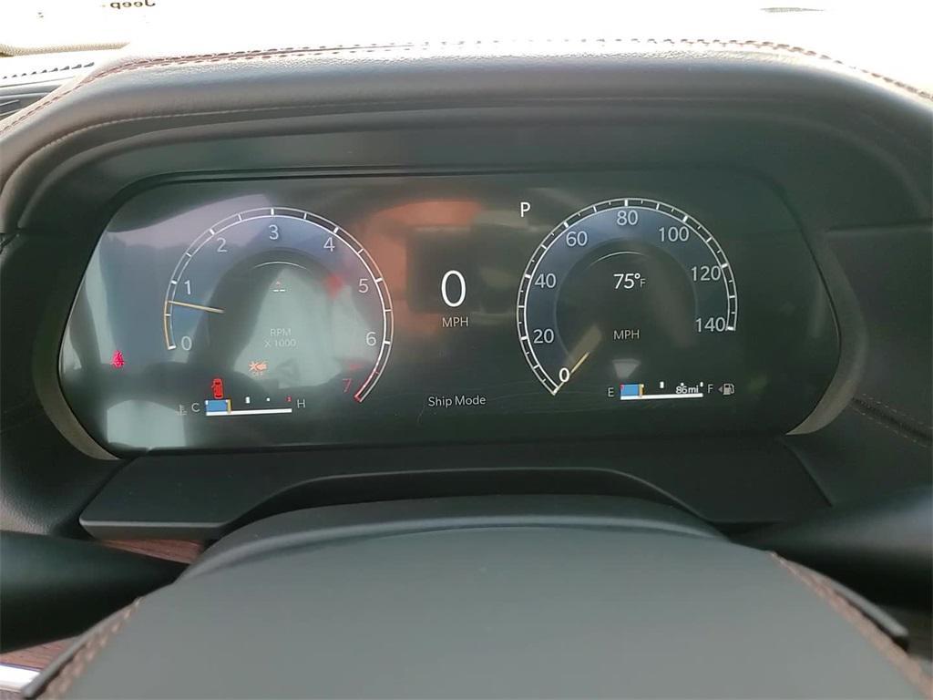 new 2025 Jeep Grand Cherokee car, priced at $52,785