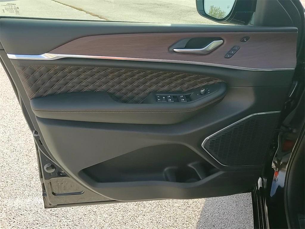 new 2025 Jeep Grand Cherokee car, priced at $52,785