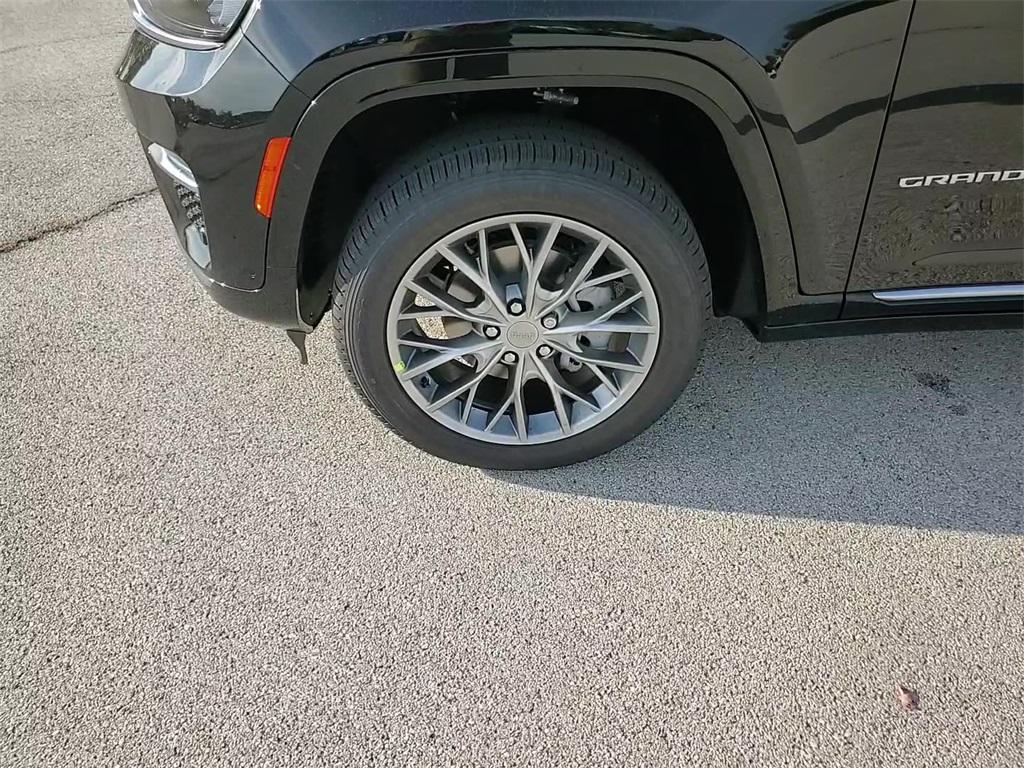 new 2025 Jeep Grand Cherokee car, priced at $52,785