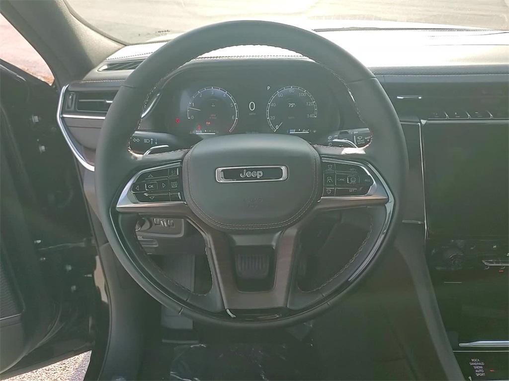new 2025 Jeep Grand Cherokee car, priced at $52,785