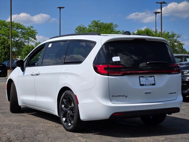 new 2024 Chrysler Pacifica car, priced at $44,380