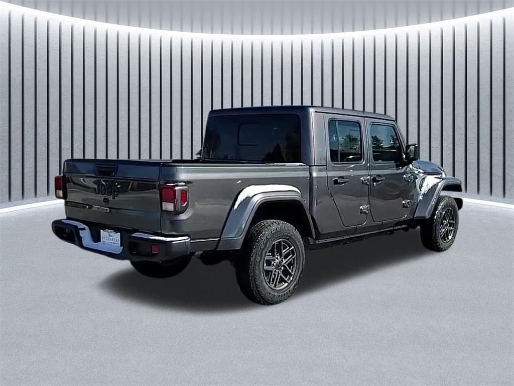 new 2026 Jeep Gladiator car, priced at $50,465