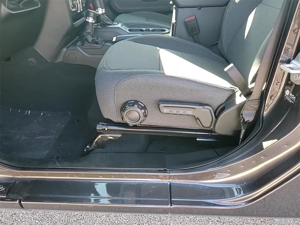 new 2026 Jeep Gladiator car, priced at $50,465