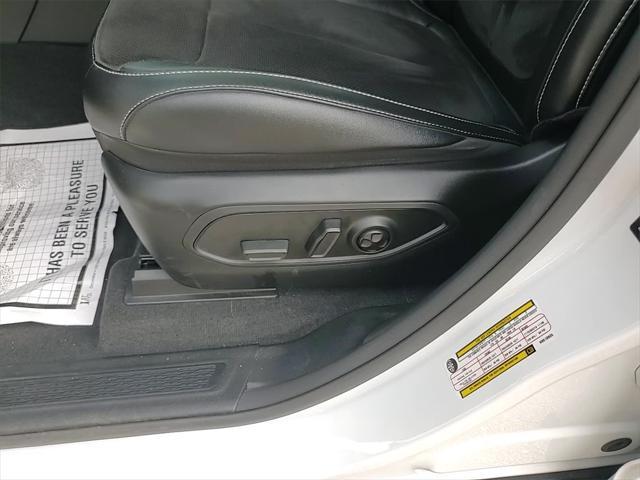 used 2022 Jeep Grand Cherokee car, priced at $33,843
