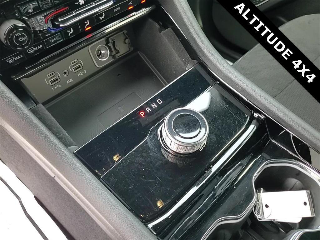 used 2022 Jeep Grand Cherokee car, priced at $32,299