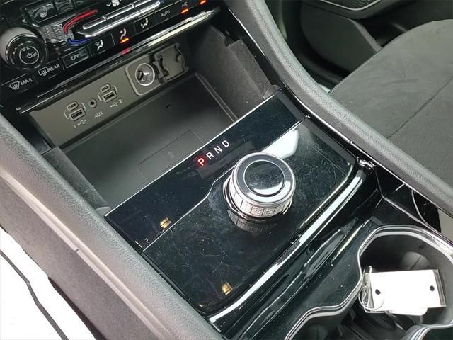used 2022 Jeep Grand Cherokee car, priced at $33,843