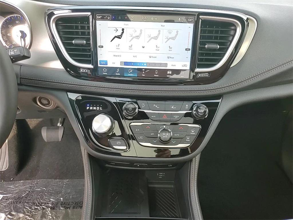 new 2026 Chrysler Pacifica car, priced at $53,428