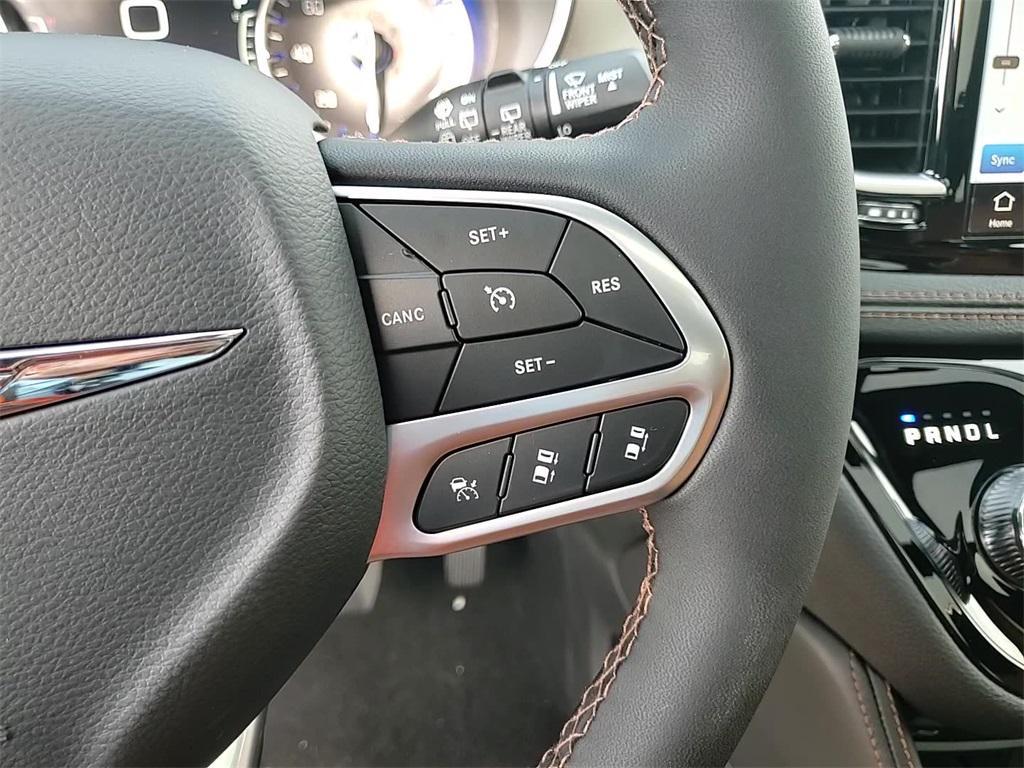 new 2026 Chrysler Pacifica car, priced at $53,428