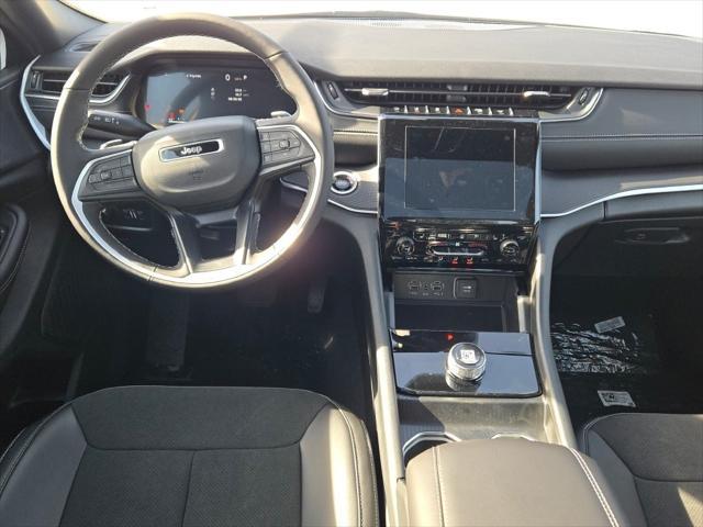 new 2025 Jeep Grand Cherokee L car, priced at $43,015