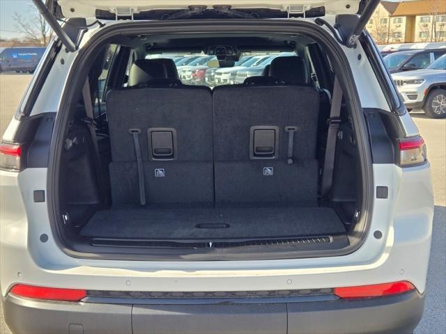 new 2025 Jeep Grand Cherokee L car, priced at $43,015