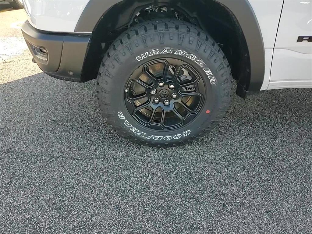 new 2025 Ram 1500 car, priced at $60,016