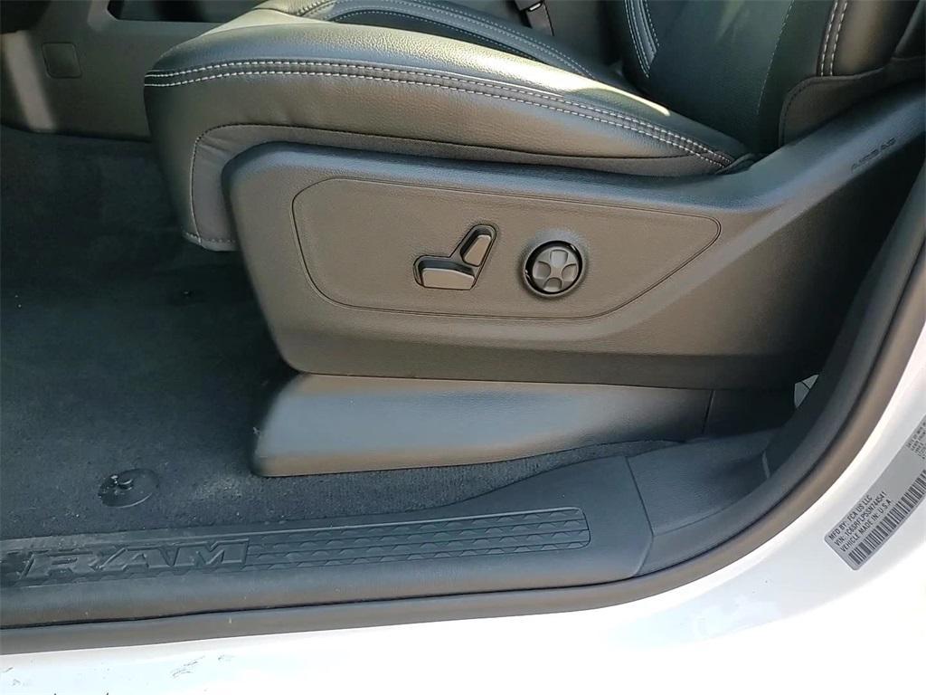new 2025 Ram 1500 car, priced at $60,016