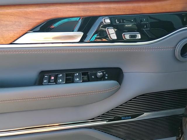 new 2022 Jeep Grand Wagoneer car, priced at $87,635