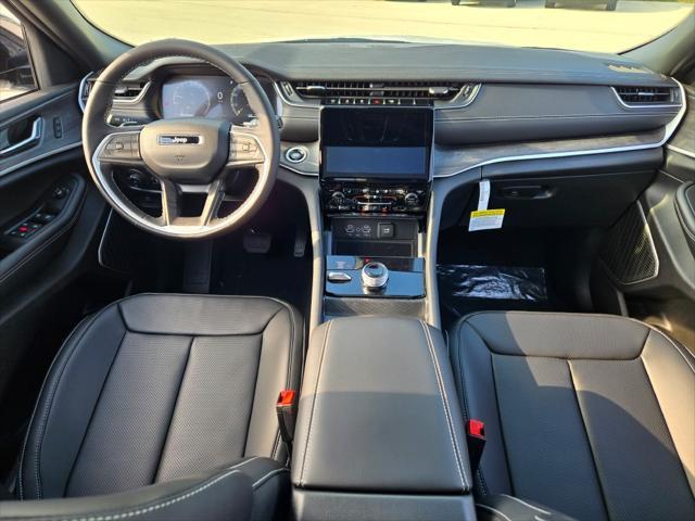 new 2025 Jeep Grand Cherokee car, priced at $49,537